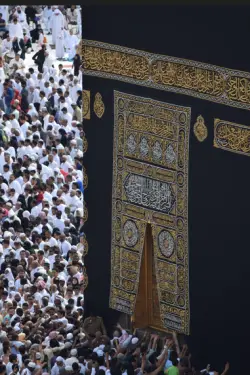 Harga Paket Umroh Plus Dubai Ramadhan 2024  Di Pekanbaru